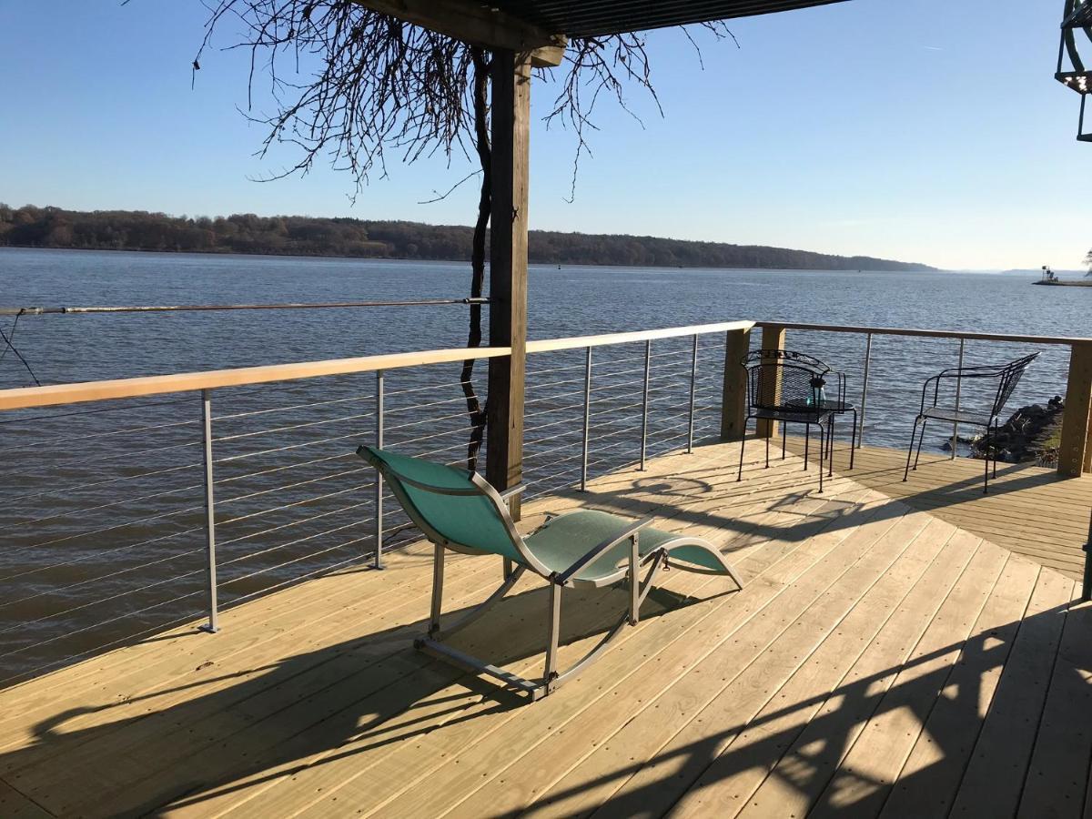 Hudson Riverfront Home Catskill Exterior photo